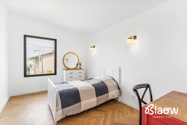 Maison rénovée de 153 m² à vendre à Décines-Charpieu