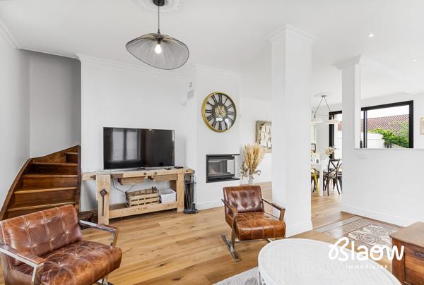 Maison rénovée de 153 m² à vendre à Décines-Charpieu