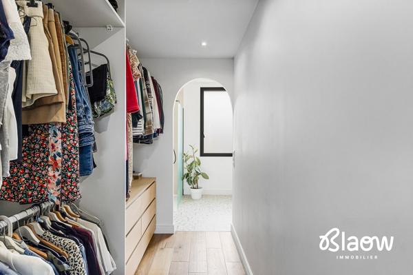 Maison rénovée de 153 m² à vendre à Décines-Charpieu