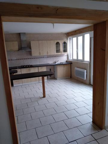 Maisons T2 + T3 + T4 + 2000 m2 terrain constructible