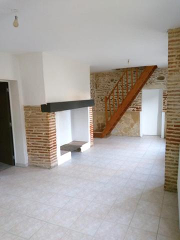 Maisons T2 + T3 + T4 + 2000 m2 terrain constructible