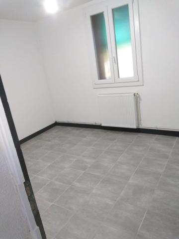 Maisons T2 + T3 + T4 + 2000 m2 terrain constructible