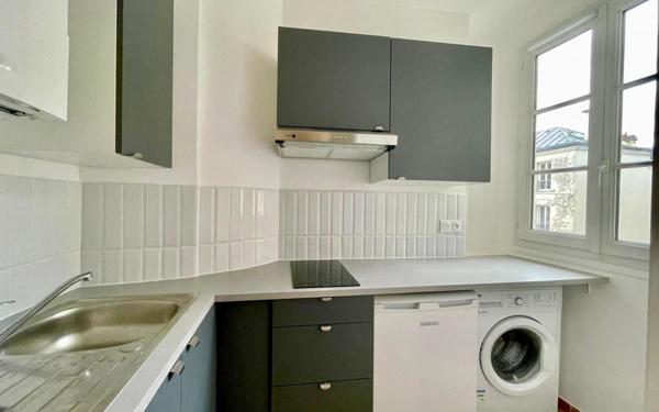 Appartement à vendre    2 pièces • 29,10 m2 Paris 17