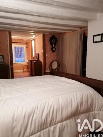 Maison à vendre 5 pièces 99 m² Saint-Cyr-sur-Morin