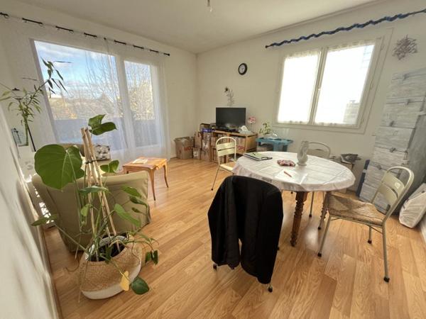 Appartement à vendre |  Saint-Junien |  3 pièces | 61 m²