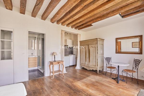 A vendre - appartement avec vue - 24 m² - 75001 - Paris - Place Dauphine