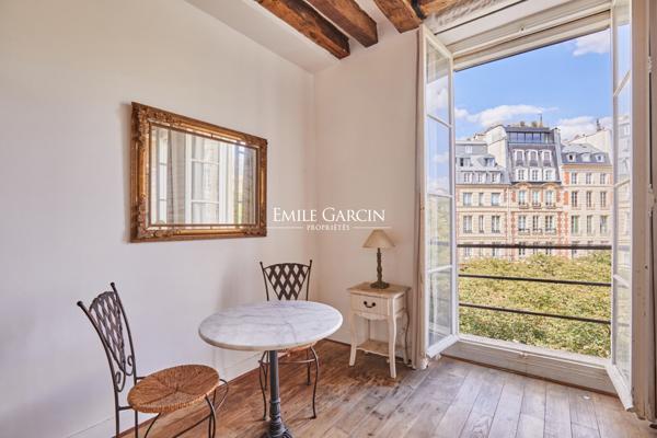 A vendre - appartement avec vue - 24 m² - 75001 - Paris - Place Dauphine