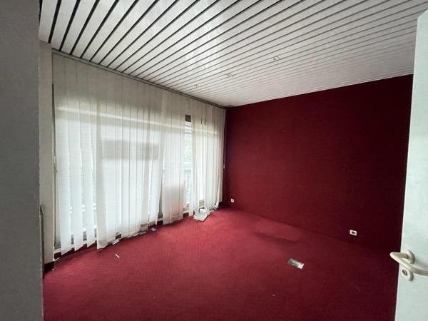 A LOUER : LORIENT : Local professionnel ou commercial - 137m²