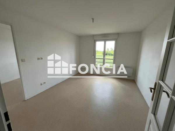 Location Appartement 2 pièces 32.17 m² - 11 RUE EMILE DIDIER RES LE SUFFREN APPT 4032 Arras 62000