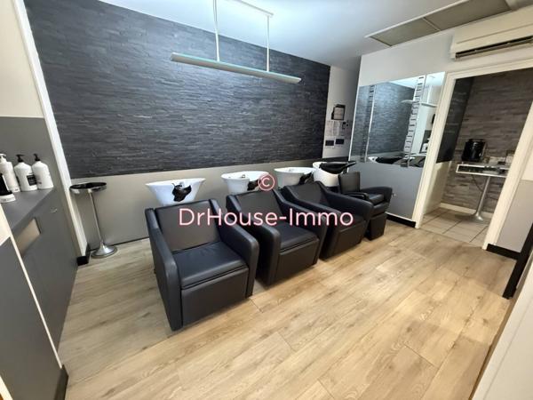 Immeuble à vendre 3 pièces de 134 m²