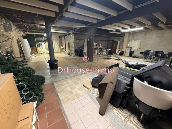 Immeuble à vendre 3 pièces de 134 m²