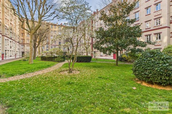 Bécon. 2 pièces lumineux en angle au dernier étage.