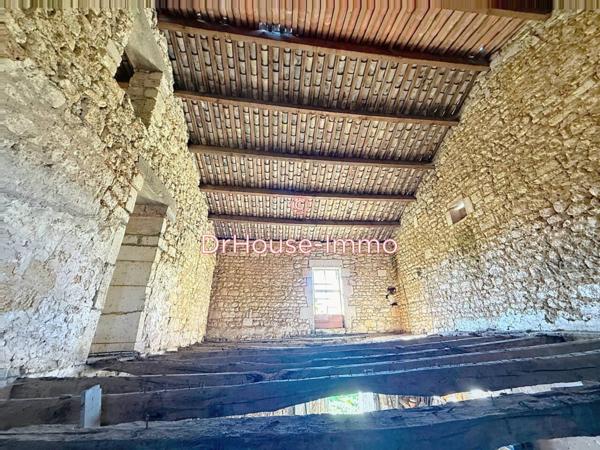 Bien immobilier à vendre 3 pièces de 320 m²