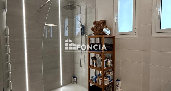À vendre Maison 6 pièces 233 m² - Divonne-les-bains 01220