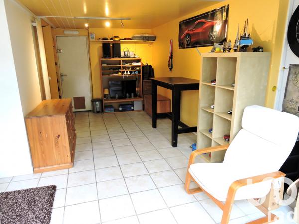 Maison à vendre 4 pièces 97 m² Montigny-le-Bretonneux