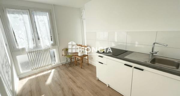 Location Appartement 4 pièces 71.3 m² - Saint-étienne 42100