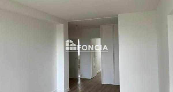 Location Appartement 4 pièces 71.3 m² - Saint-étienne 42100