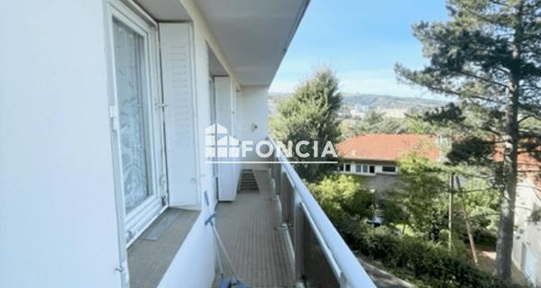 Location Appartement 4 pièces 71.3 m² - Saint-étienne 42100