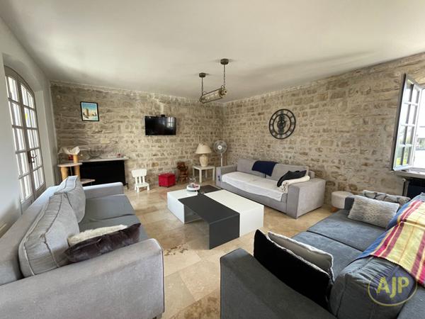 Vente maison Saintes : 284 900 € - AJP Immobilier Saintes