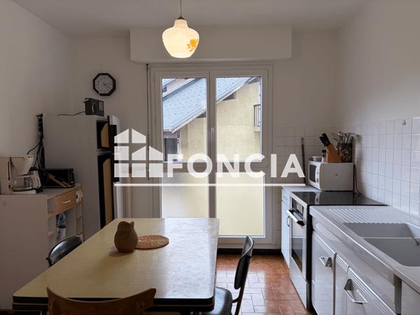 Location Appartement meublé 3 pièces 85.82 m² - 26 GRANDE RUE Saint Michel De Maurienn 73140