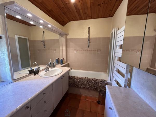 Maison en pierre - Goudargues