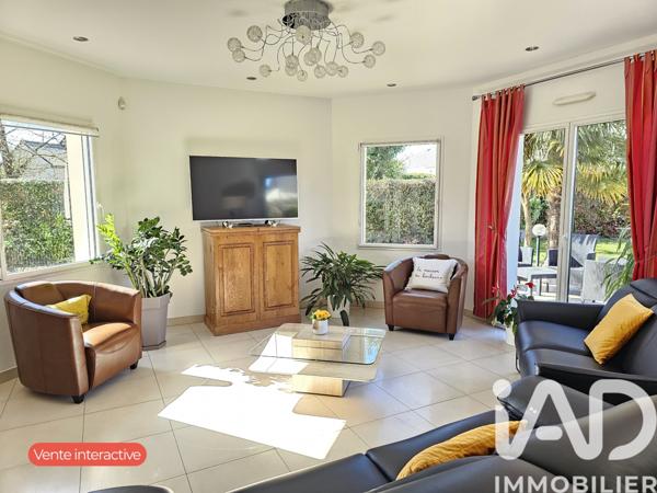 Maison à vendre 8 pièces 218 m² Grandchamp-des-Fontaines