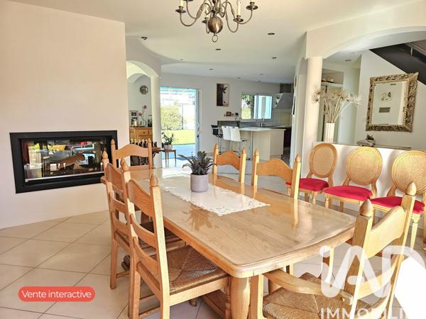 Maison à vendre 8 pièces 218 m² Grandchamp-des-Fontaines