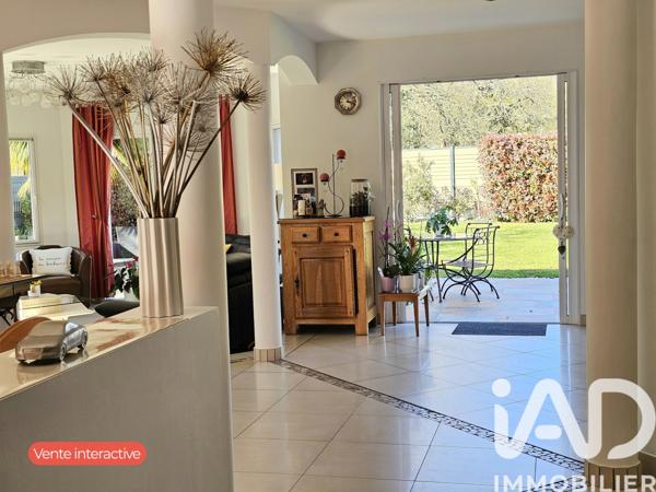Maison à vendre 8 pièces 218 m² Grandchamp-des-Fontaines