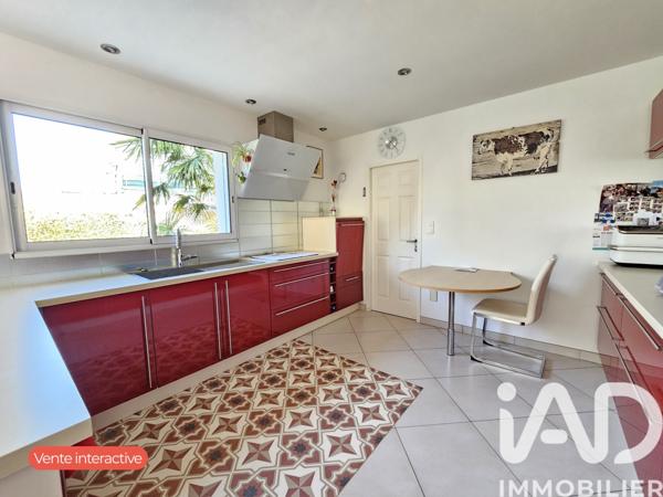 Maison à vendre 8 pièces 218 m² Grandchamp-des-Fontaines