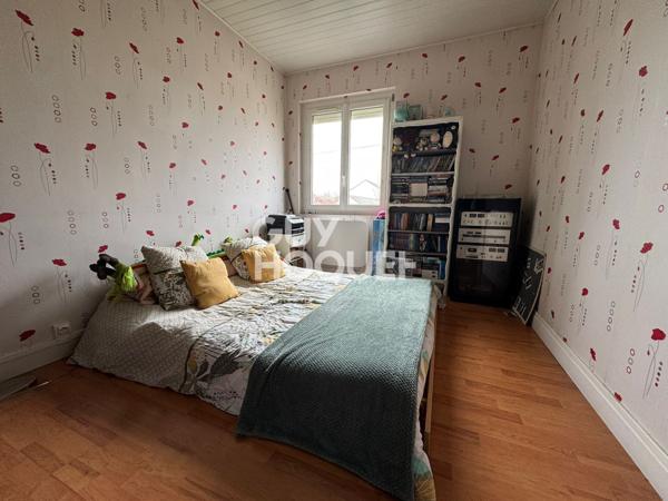 Maison 4 chambres 1 bureau 107 m² 848 m² de terrain