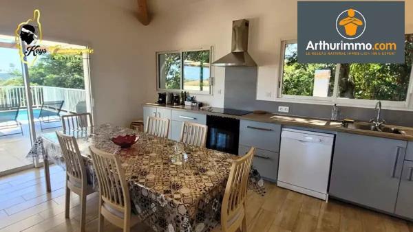 Vente                                                      Villa
                        
                     4 pièces                      100 m2                     à Porto-Vecchio
