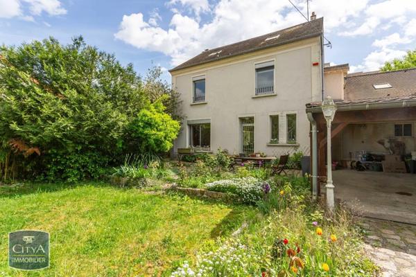 Maison à vendre 8 pièces 213m² Arpajon (91290)