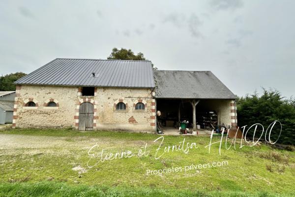 Domaine agricole avec maison d'habitation et dépendances
