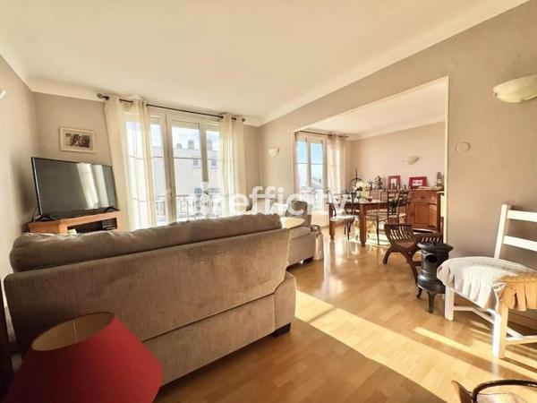 Appartement
         3 pièces
        - 71 m² 116 000 € *