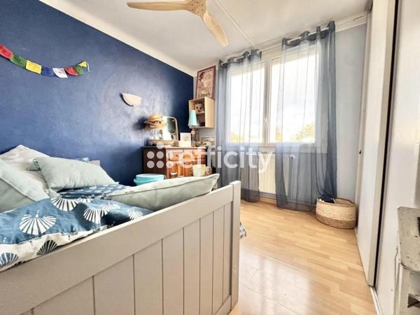 Appartement
         3 pièces
        - 71 m² 116 000 € *