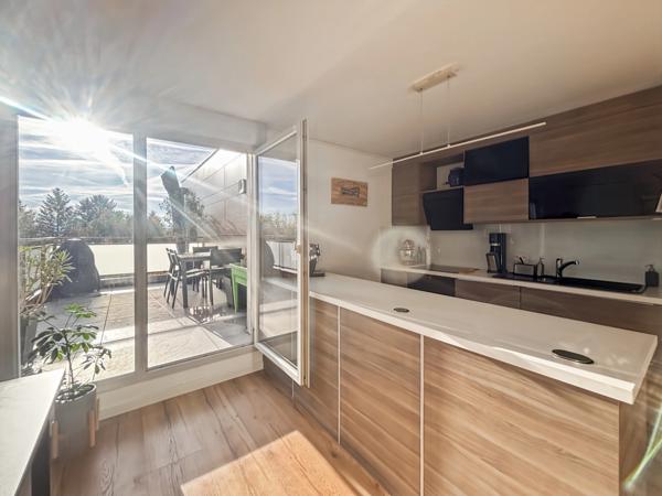 A VENDRE - Appartement T3 68m2 - GEX (01)