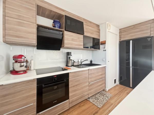 A VENDRE - Appartement T3 68m2 - GEX (01)