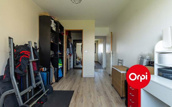 Appartement à vendre    4 pièces • 80 m2 Saint-Priest