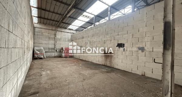 Location Local commercial 1 pièce 38 m² - Chatou 78400