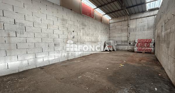 Location Local commercial 1 pièce 38 m² - Chatou 78400