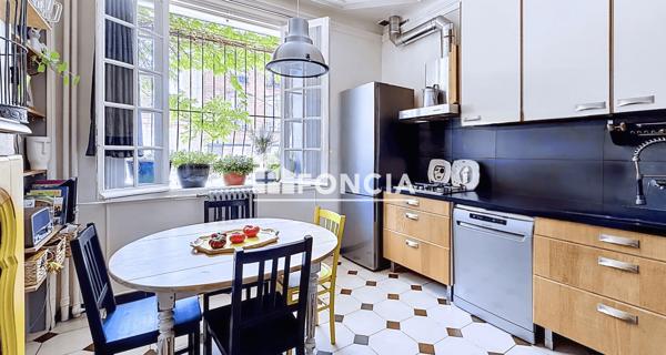 À vendre Maison 10 pièces 241 m² - Les Lilas 93260