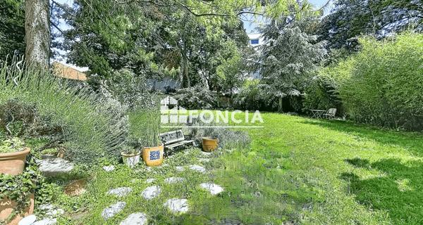 À vendre Maison 10 pièces 241 m² - Les Lilas 93260