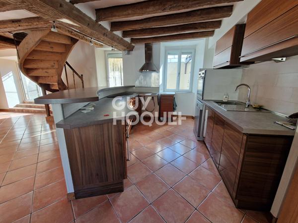 Maison Gennes - Longuefuye 7 pièce(s) 126.00 m2