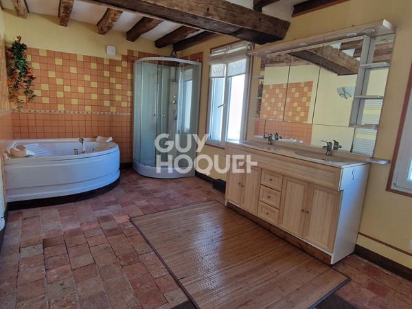 Maison Gennes - Longuefuye 7 pièce(s) 126.00 m2