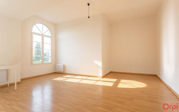 Appartement à vendre    2 pièces •  Morangis
