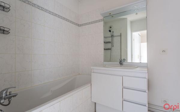 Appartement à vendre    2 pièces •  Morangis