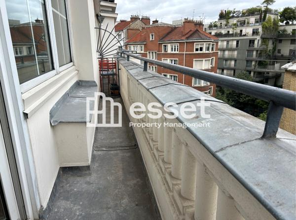 Location Appartement 4 pièces 93 m² - Paris 75015