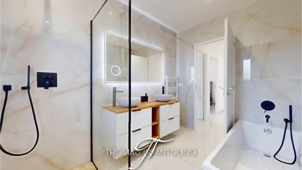 EN EXCLUSIVITE - PLAIN PIED - 3 CHAMBRES - 1 SUITE PARENTALE - SALLE DE BAIN - SALLE D'EAU - PISCINE - POOL HOUSE