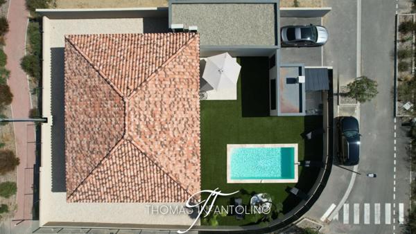 EN EXCLUSIVITE - PLAIN PIED - 3 CHAMBRES - 1 SUITE PARENTALE - SALLE DE BAIN - SALLE D'EAU - PISCINE - POOL HOUSE