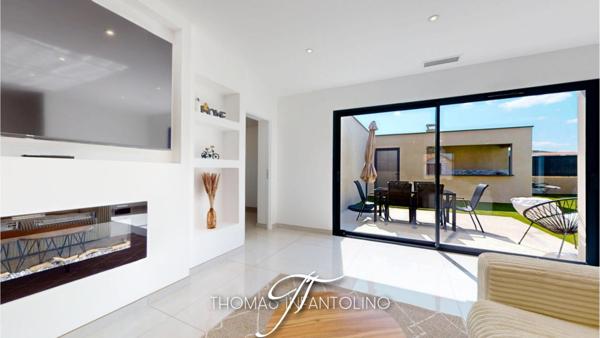 EN EXCLUSIVITE - PLAIN PIED - 3 CHAMBRES - 1 SUITE PARENTALE - SALLE DE BAIN - SALLE D'EAU - PISCINE - POOL HOUSE